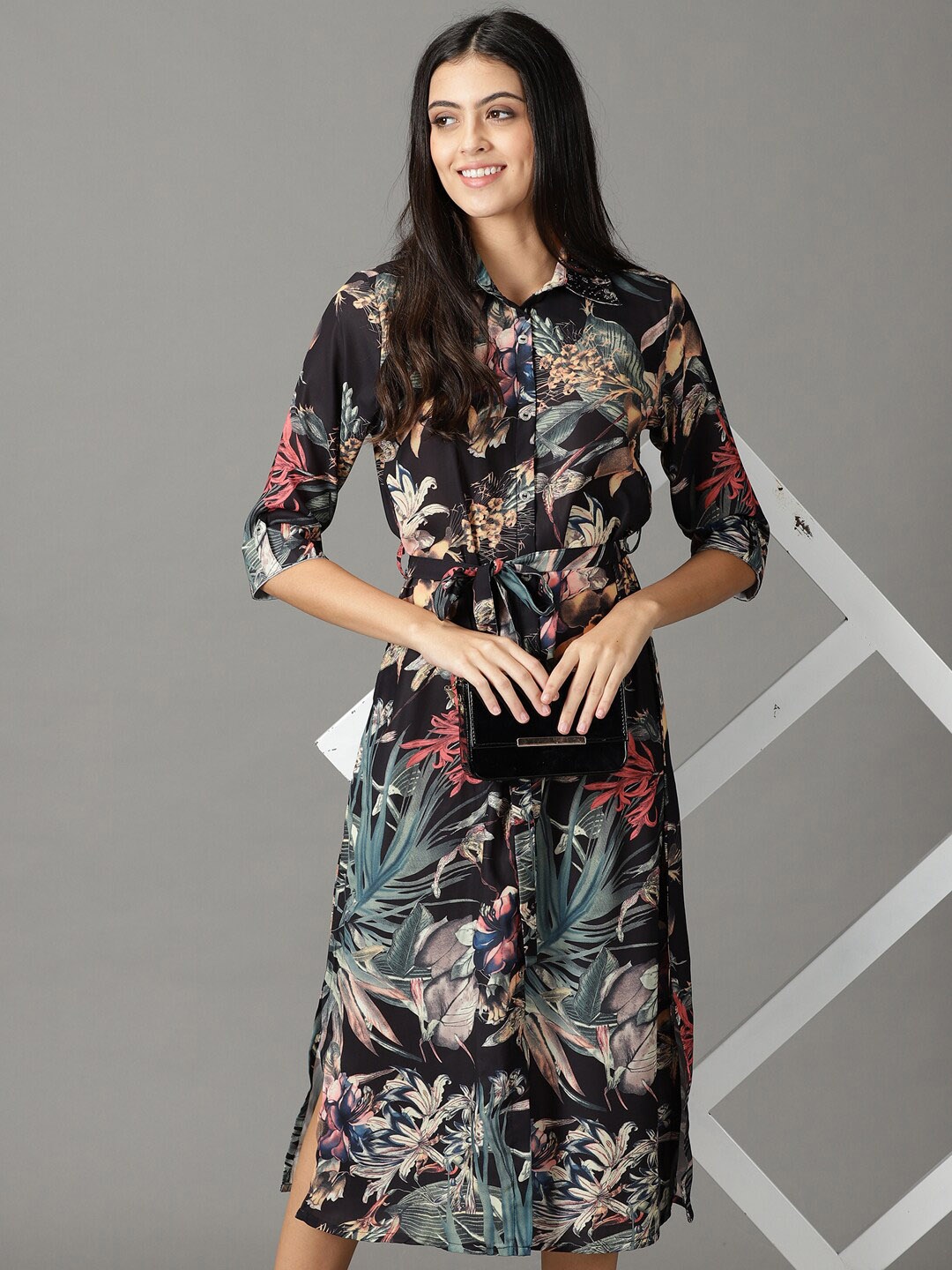 

SHOWOFF Women Floral Printed Chiffon Midi Dress, Black