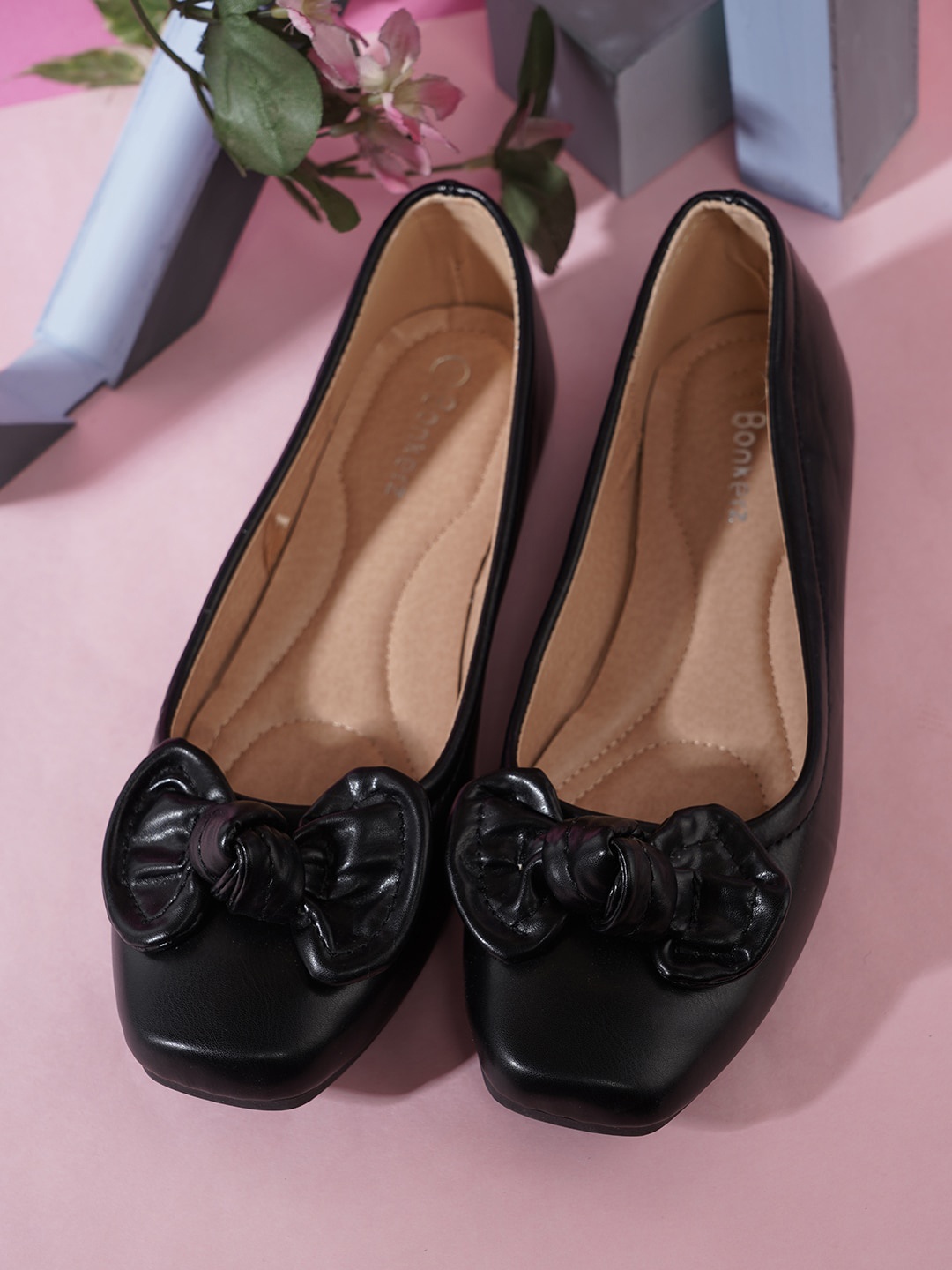 

ICONICS Women Ballerinas With Bows, Black
