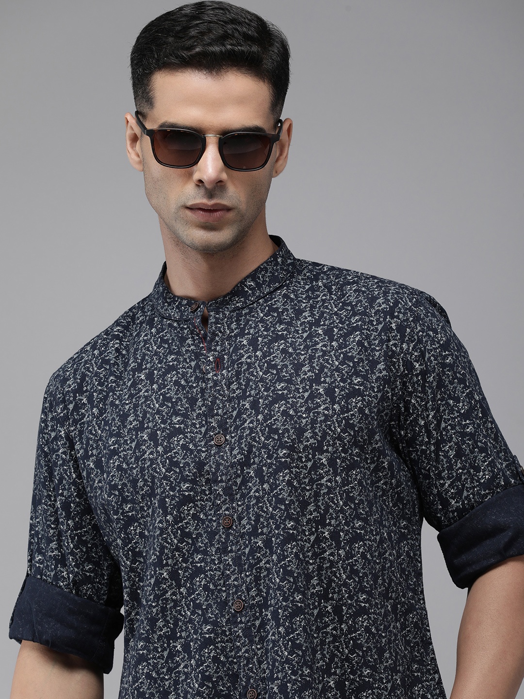 

The Roadster Life Co. Pure Cotton Printed Casual Shirt, Navy blue