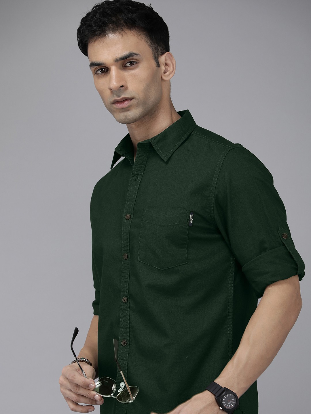 

The Roadster Lifestyle Co. Men Pure Cotton Solid Roll-Up Sleeves Casual Shirt, Olive