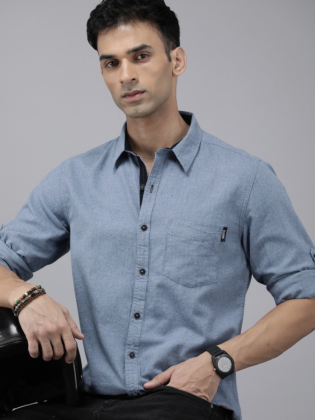 

The Roadster Lifestyle Co. Men Pure Cotton Solid Roll-Up Sleeves Casual Shirt, Blue