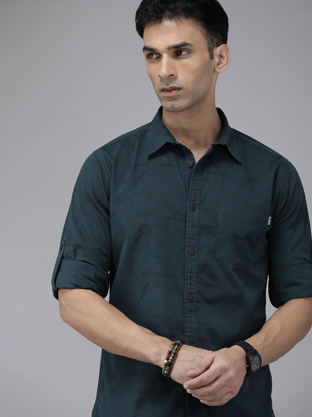 

The Roadster Lifestyle Co. Men Pure Cotton Abstract Printed Casual Shirt, Teal