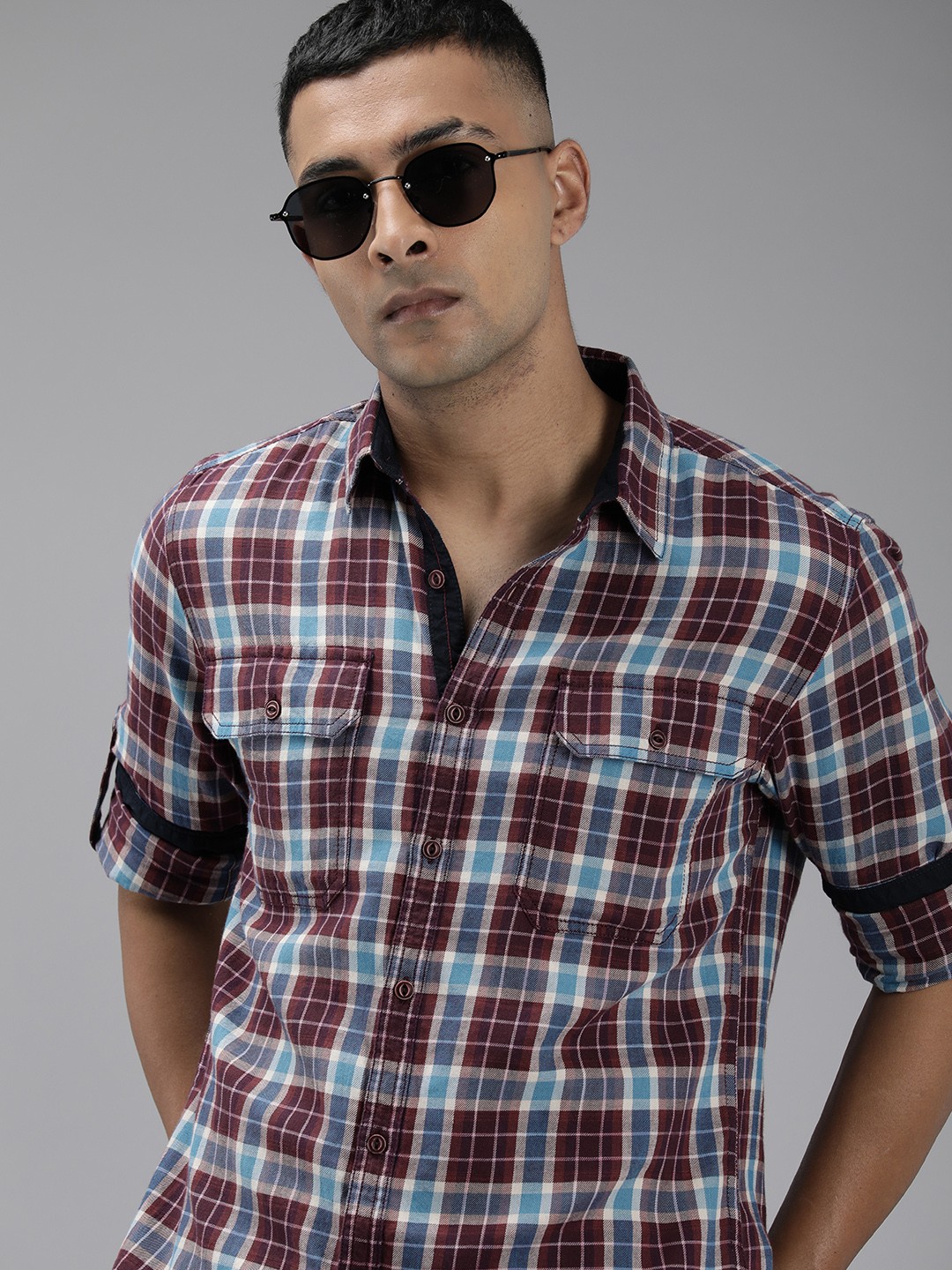 

The Roadster Lifestyle Co. Men Pure Cotton Checked Casual Shirt, Burgundy