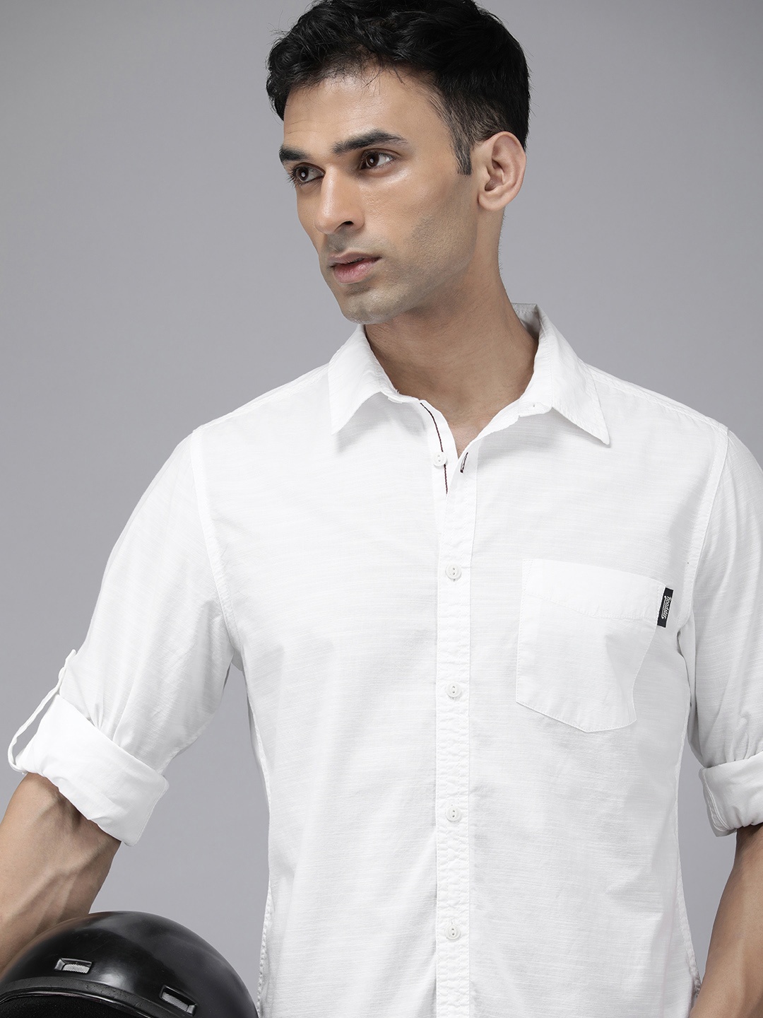 

The Roadster Lifestyle Co. Men Pure Cotton Solid Spread Collar Casual Shirt, White