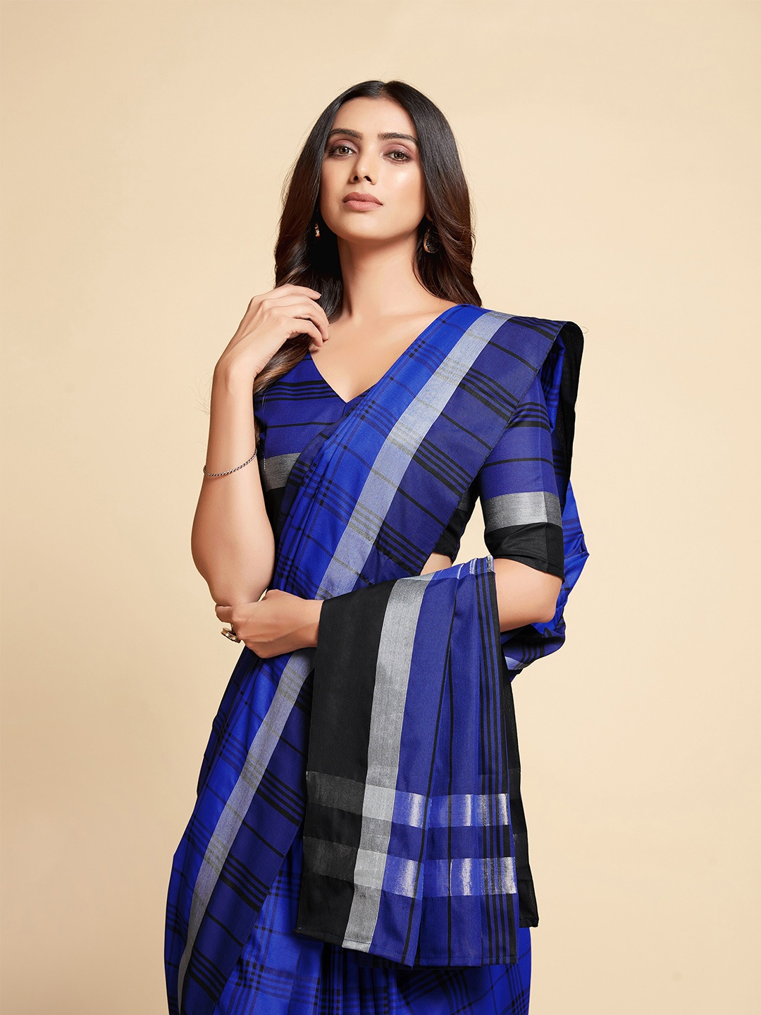 

Sangria Checked Sarees, Blue
