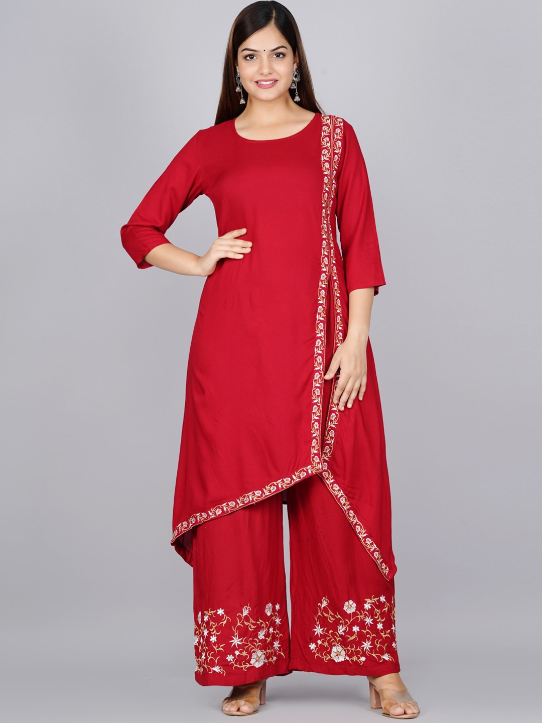

Glorious Women Floral Embroidered Panelled Thread Work Kurta with Palazzos, Red