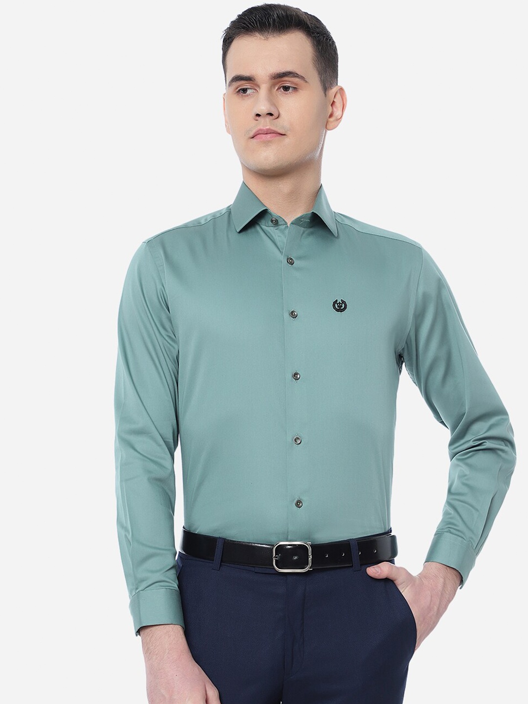 

Greenfibre Men Cotton Slim Fit Formal Shirt, Green