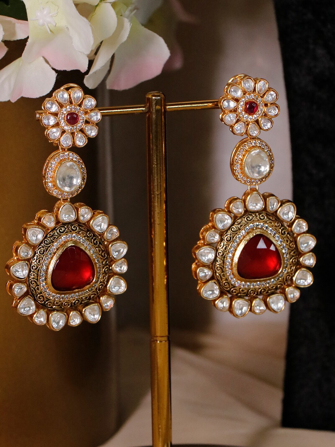 

Ishhaara Gold-Plated Navaratna Studded Jewellery Set