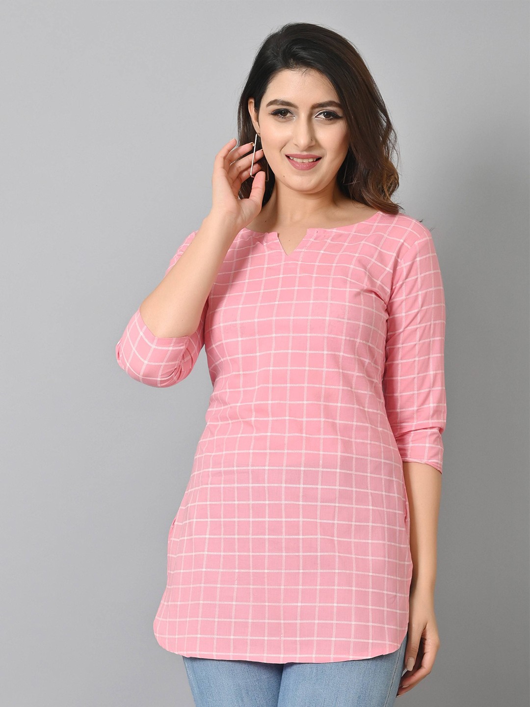 

VASTRAMANIAA Cotton Round Neck Checked Tunic, Pink