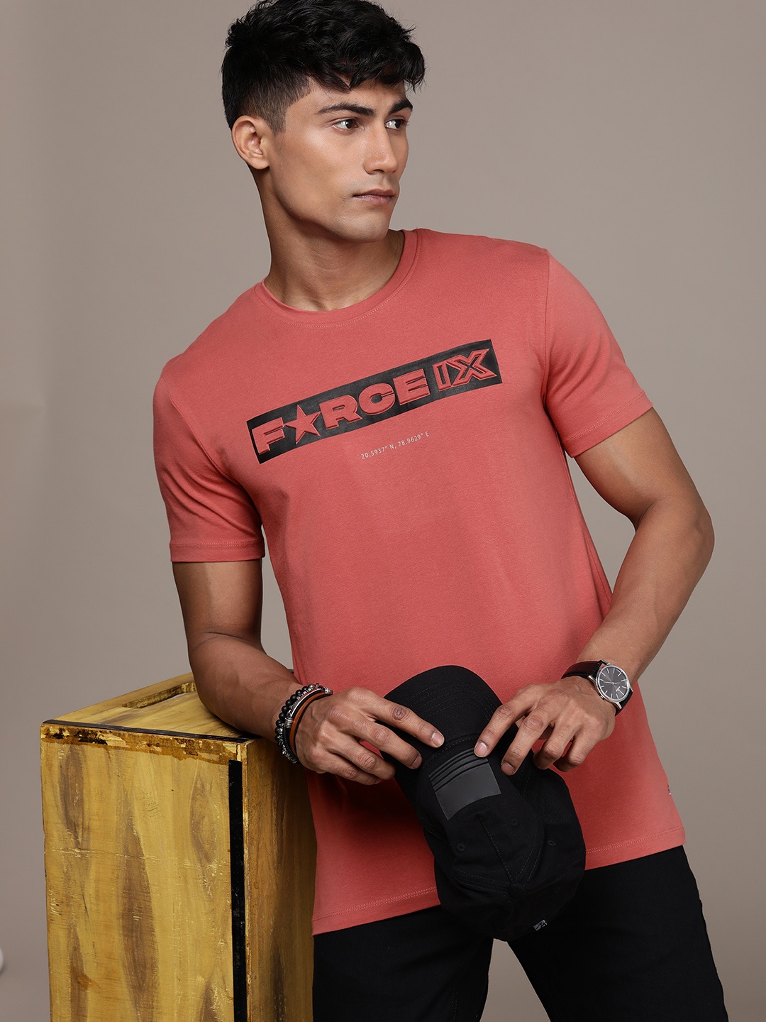 

FORCE IX Men Brand Logo Embossed Knitted Regular T-shirt, Red