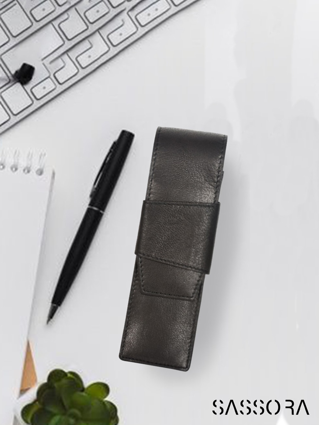 

Sassora Black Leather Pen Case