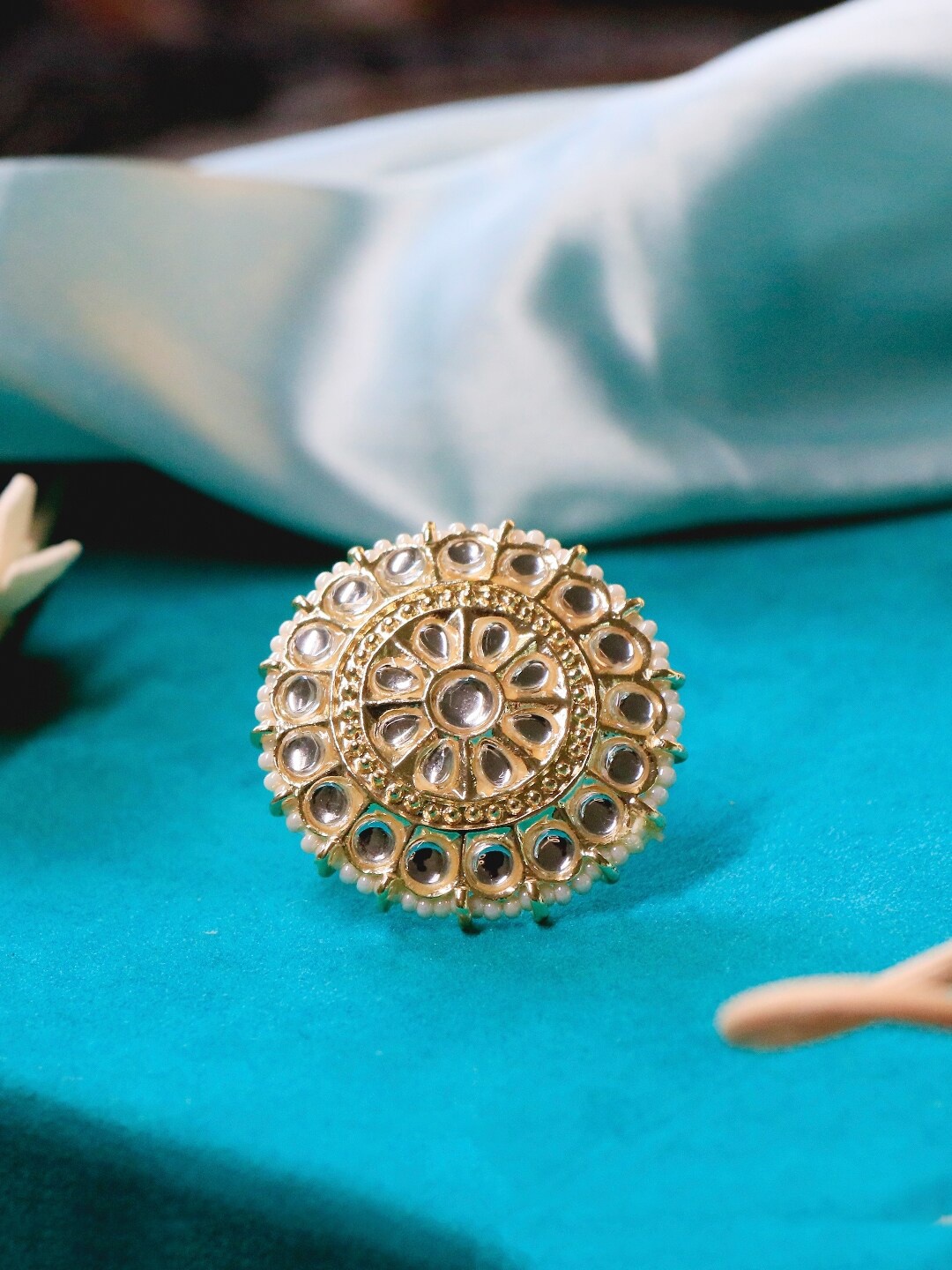 

Ishhaara Gold-Plated Kundan Studded Adjustable Finger Ring