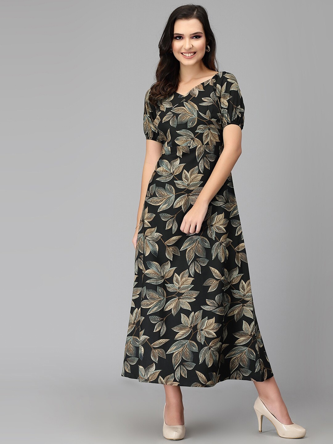 

Selvia Floral Printed V-Neck Crepe Maxi Maxi Dress, Black