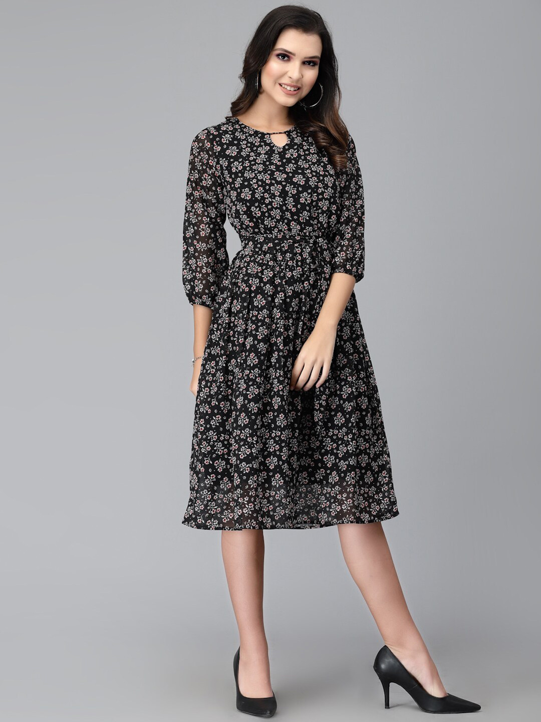 

Selvia Black Floral Printed Keyhole Neck Georgette Dress