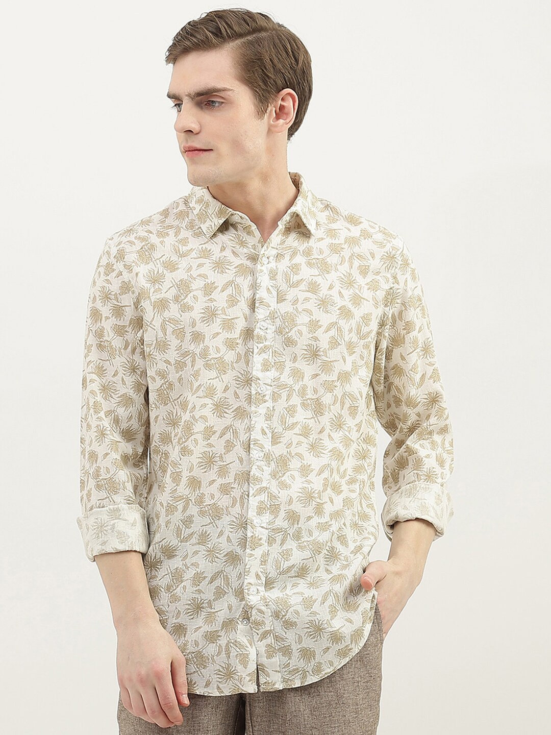

United Colors of Benetton Men Slim Fit Floral Printed Cotton Casual Shirt, Off white