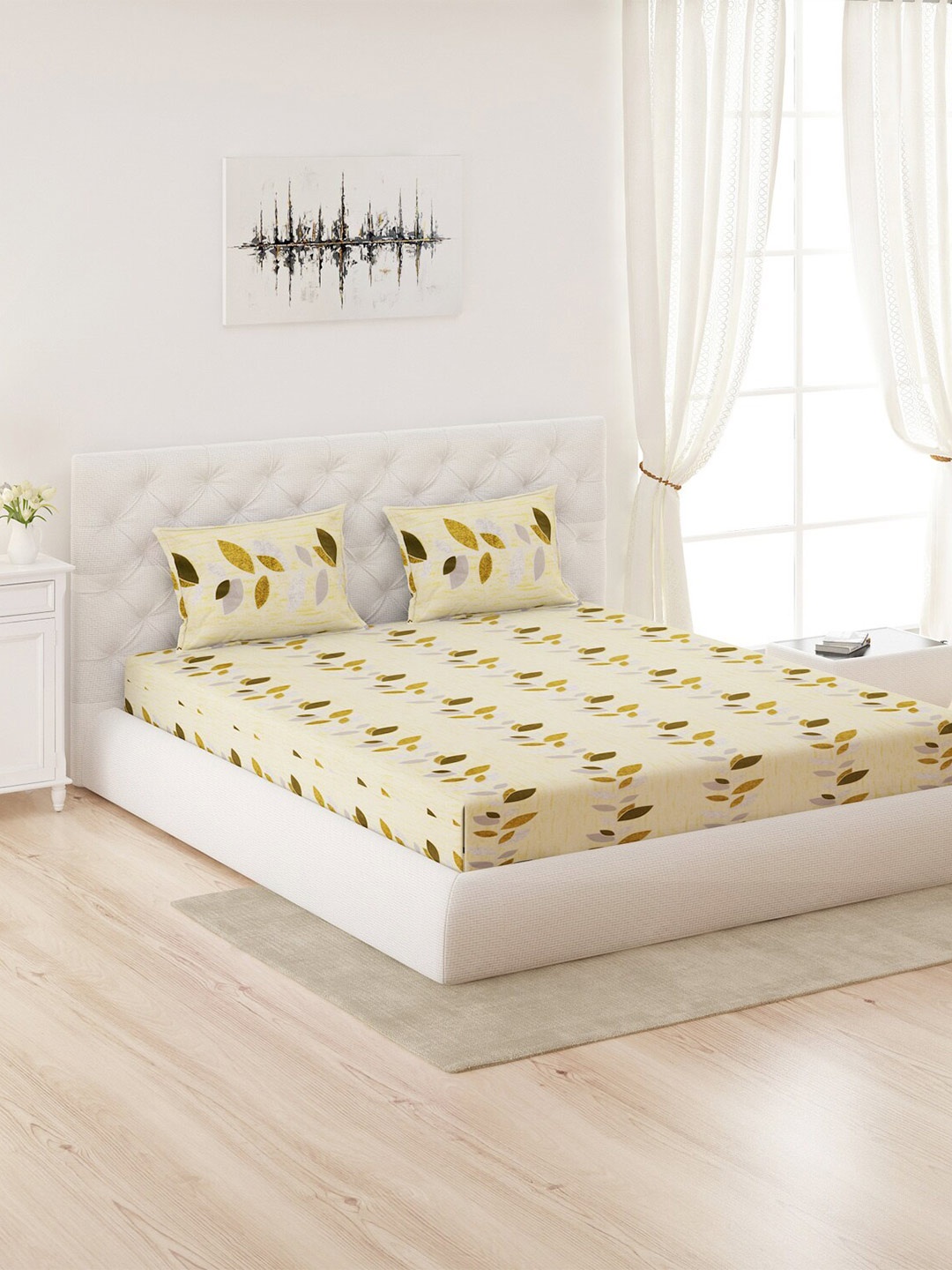 

Moca By Monte Carlo Floral Printed 120 TC Queen Bedsheet with 2 Pillow Covers, Cream