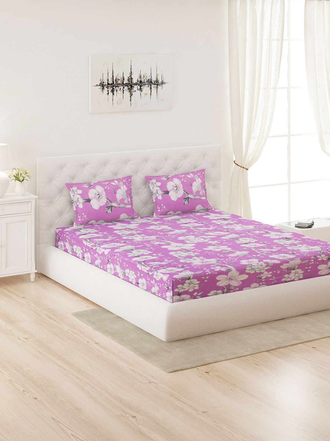 

Moca By Monte Carlo Pink & White Floral Printed 144 TC Queen Bedsheet with 2 Pillow Covers