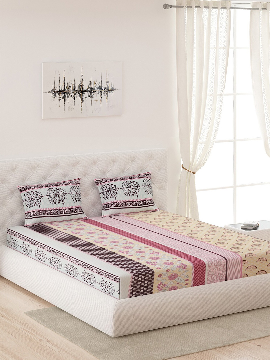 

Moca By Monte Carlo Yellow & Black Printed 120 TC Queen Bedsheet with 2 Pillow Covers