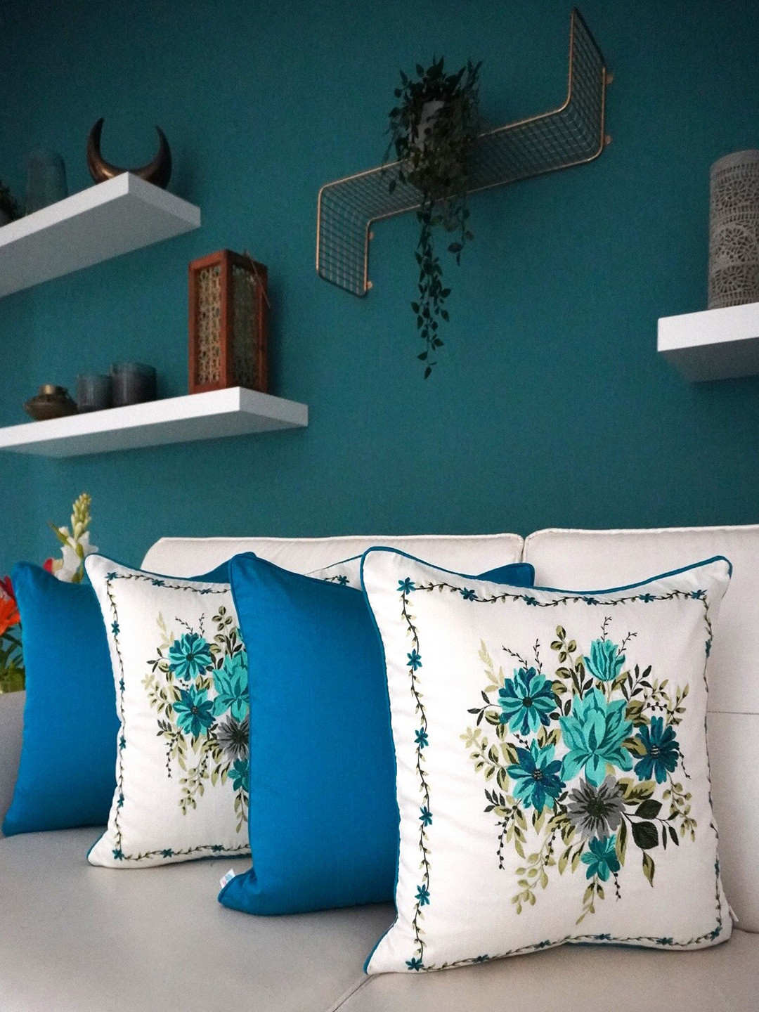 

TARA- Sparkling Homes Blue & White Set of 4 Floral Square Cushion Covers