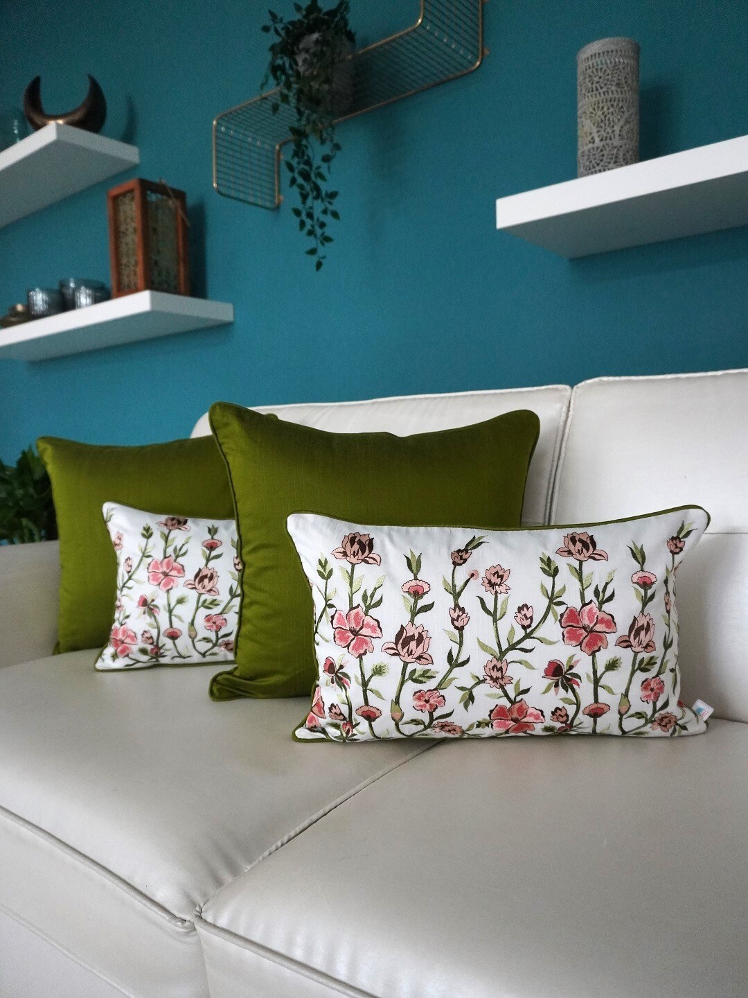 

TARA- Sparkling Homes Green & White Set of 4 Floral Rectangle Cushion Covers