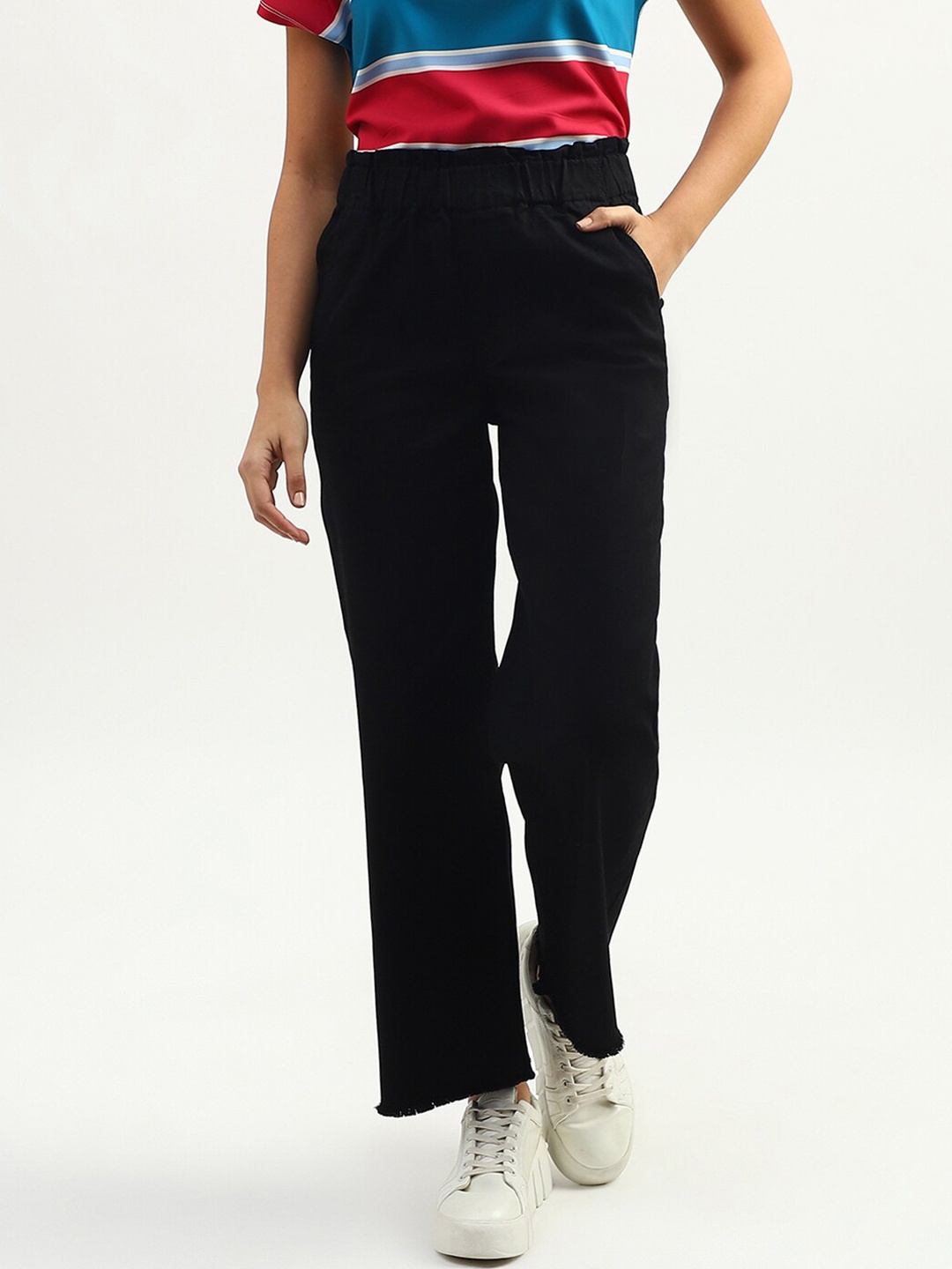 

United Colors of Benetton Women Flared High-Rise Trousers, Black