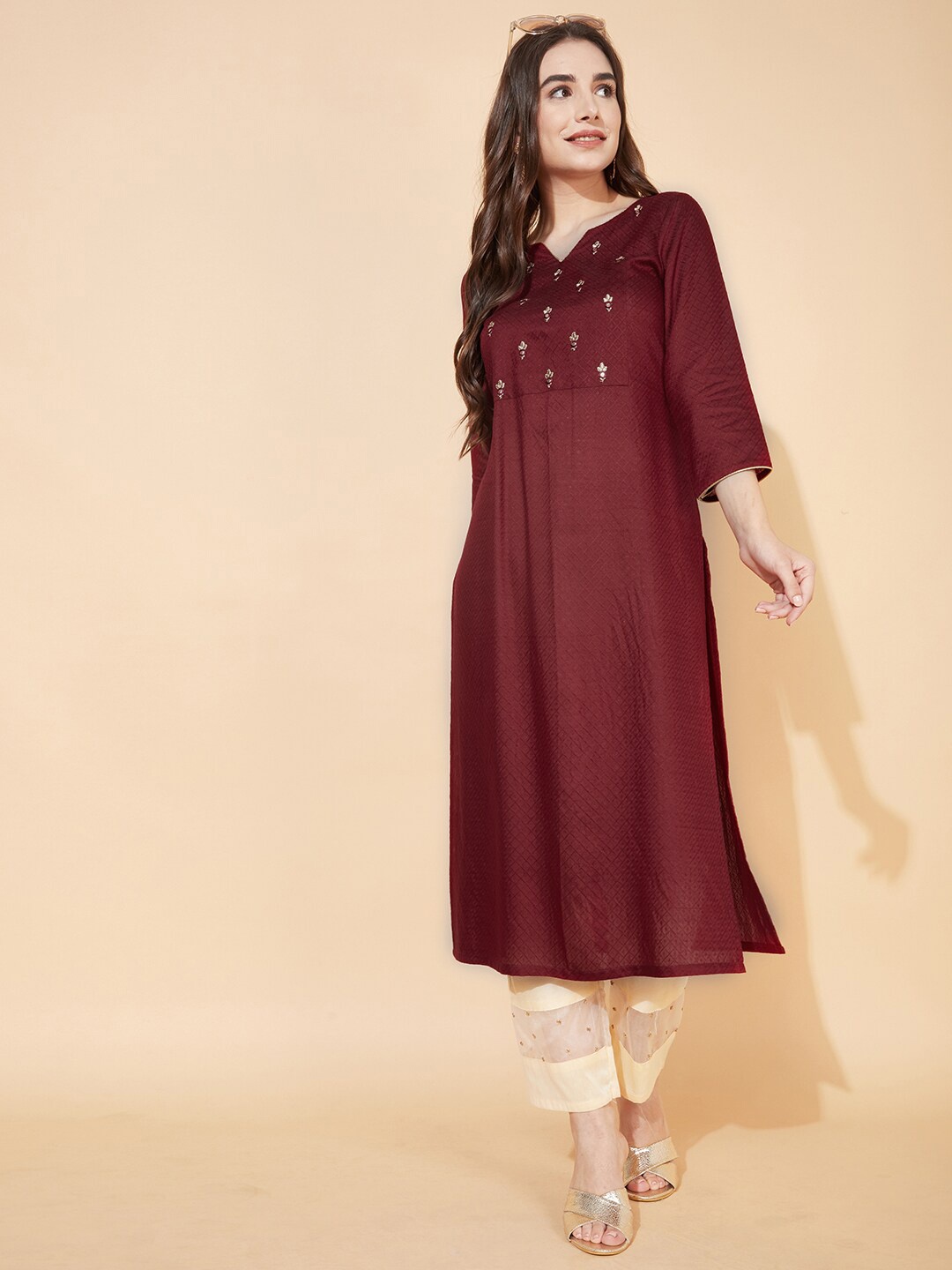 

SKYLEE Women Mirror Work Kurta, Maroon