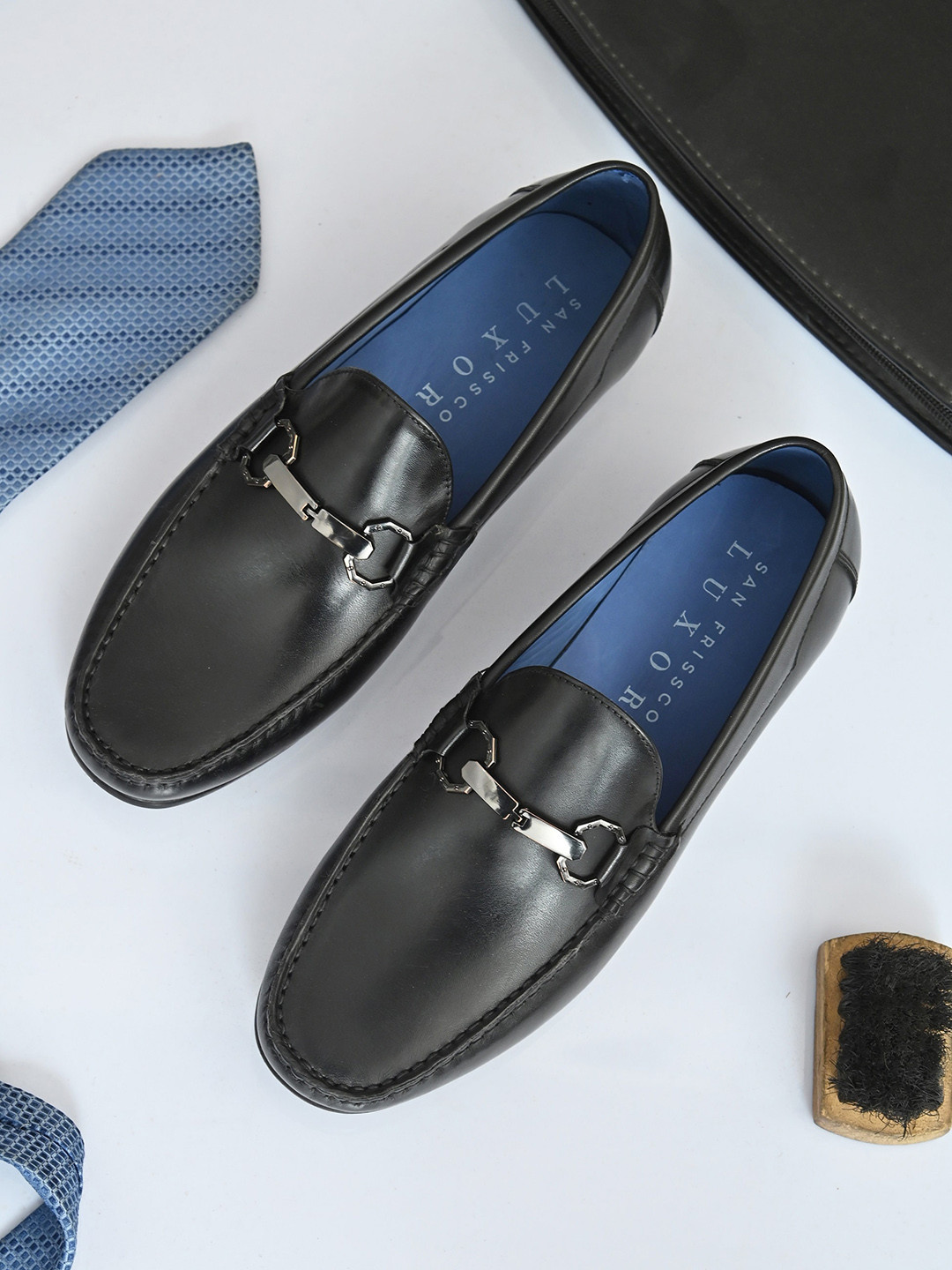 

San Frissco Men Leather Lightweight Loafers, Black