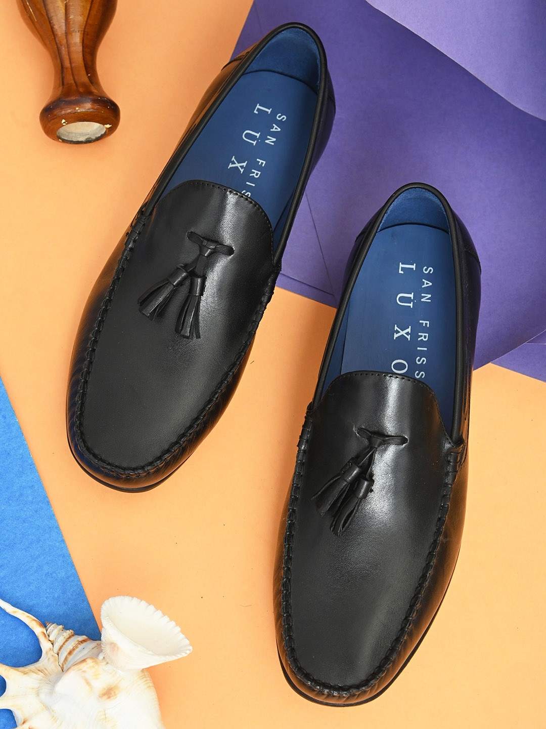 

San Frissco Men Solid Leather Slip-On Sneakers, Black