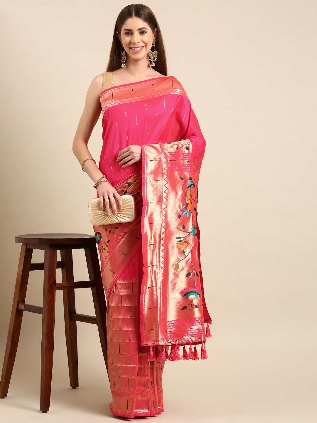 

VASTRANAND Woven Design Ethnic Motifs Zari Silk Blend Paithani Saree, Pink