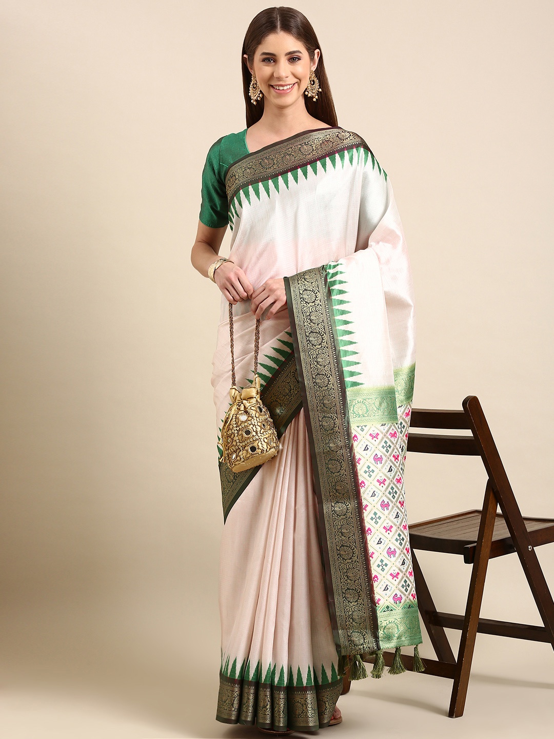 

VASTRANAND Woven Design Zari Silk Blend Patola Saree, Cream