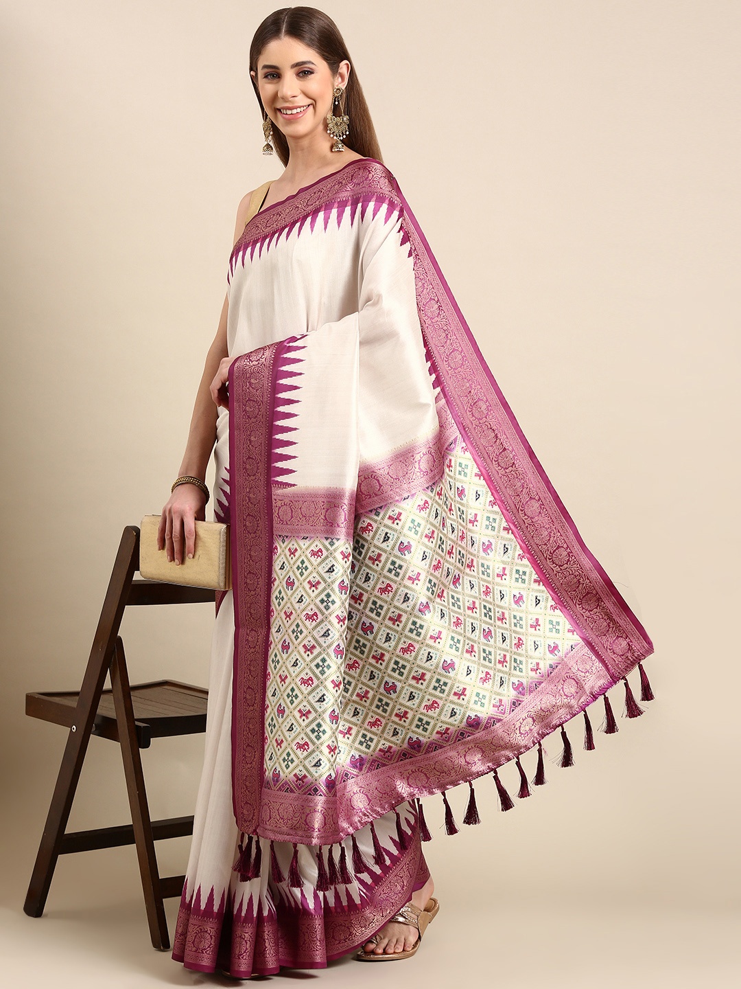 

VASTRANAND Woven Design Zari Silk Blend Patola Saree, Cream