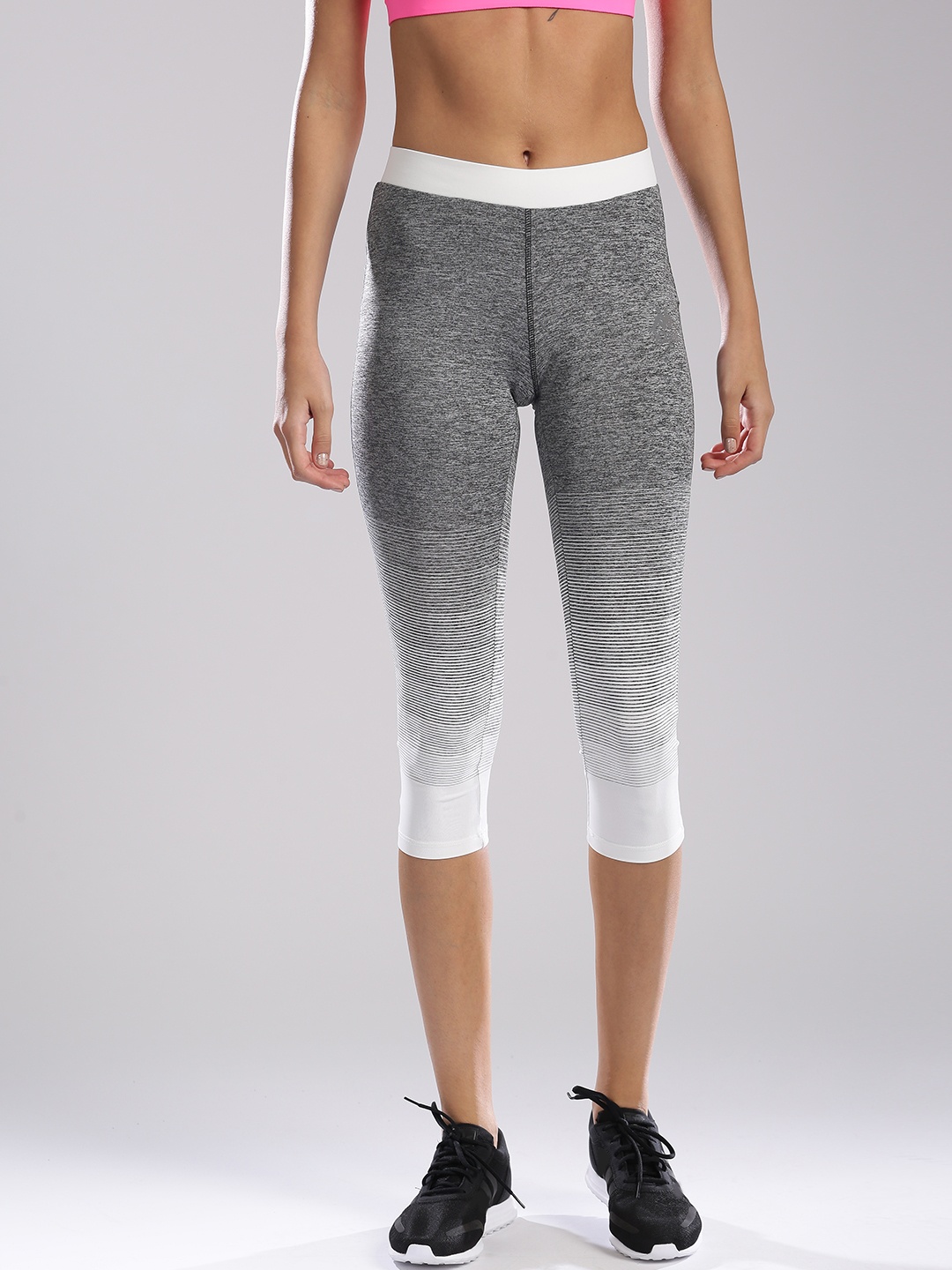 

Kappa Women Grey & White Striped Tights