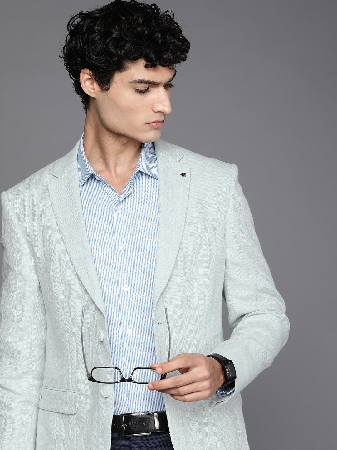 

Louis Philippe Men Single Breasted Linen Slim Fit Formal Blazer, Blue