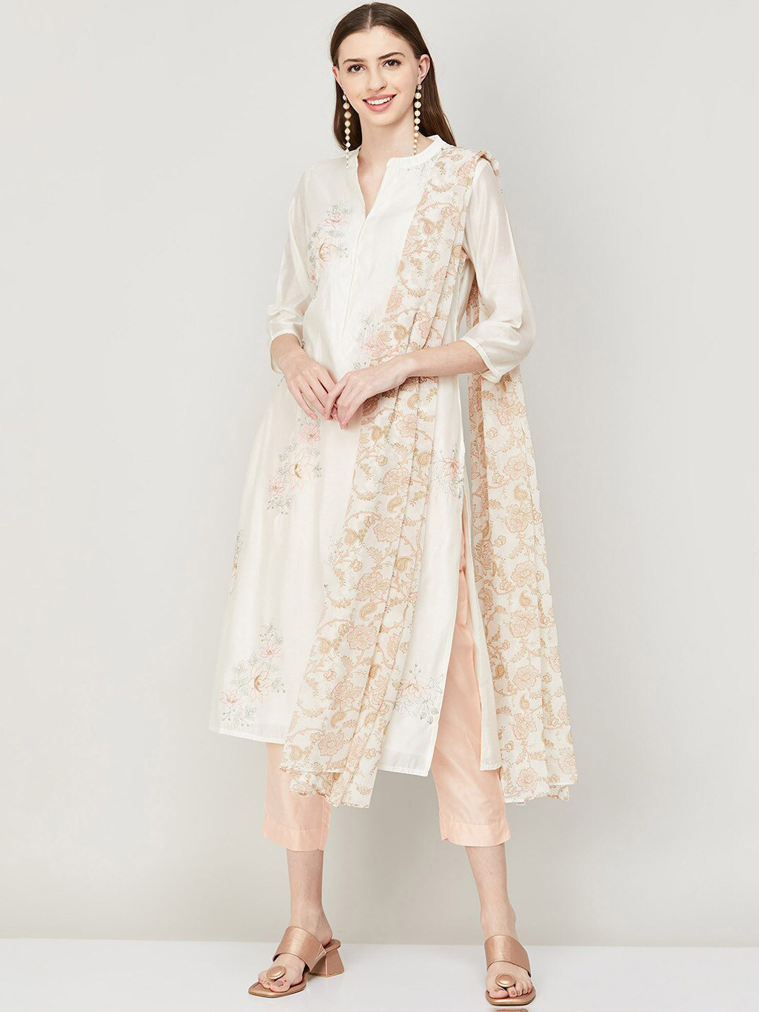

Melange by Lifestyle Women Floral Embroidered Kurta with Trousers & With Dupatta, Off white