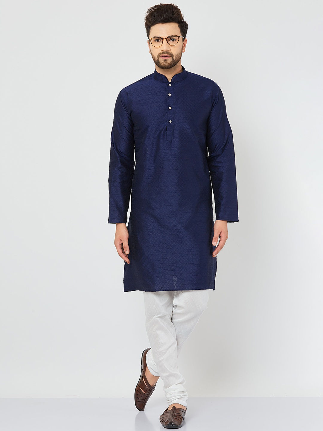 

Armaan Ethnic Men Mandarin Collar Pure Silk Kurta with Churidar, Navy blue