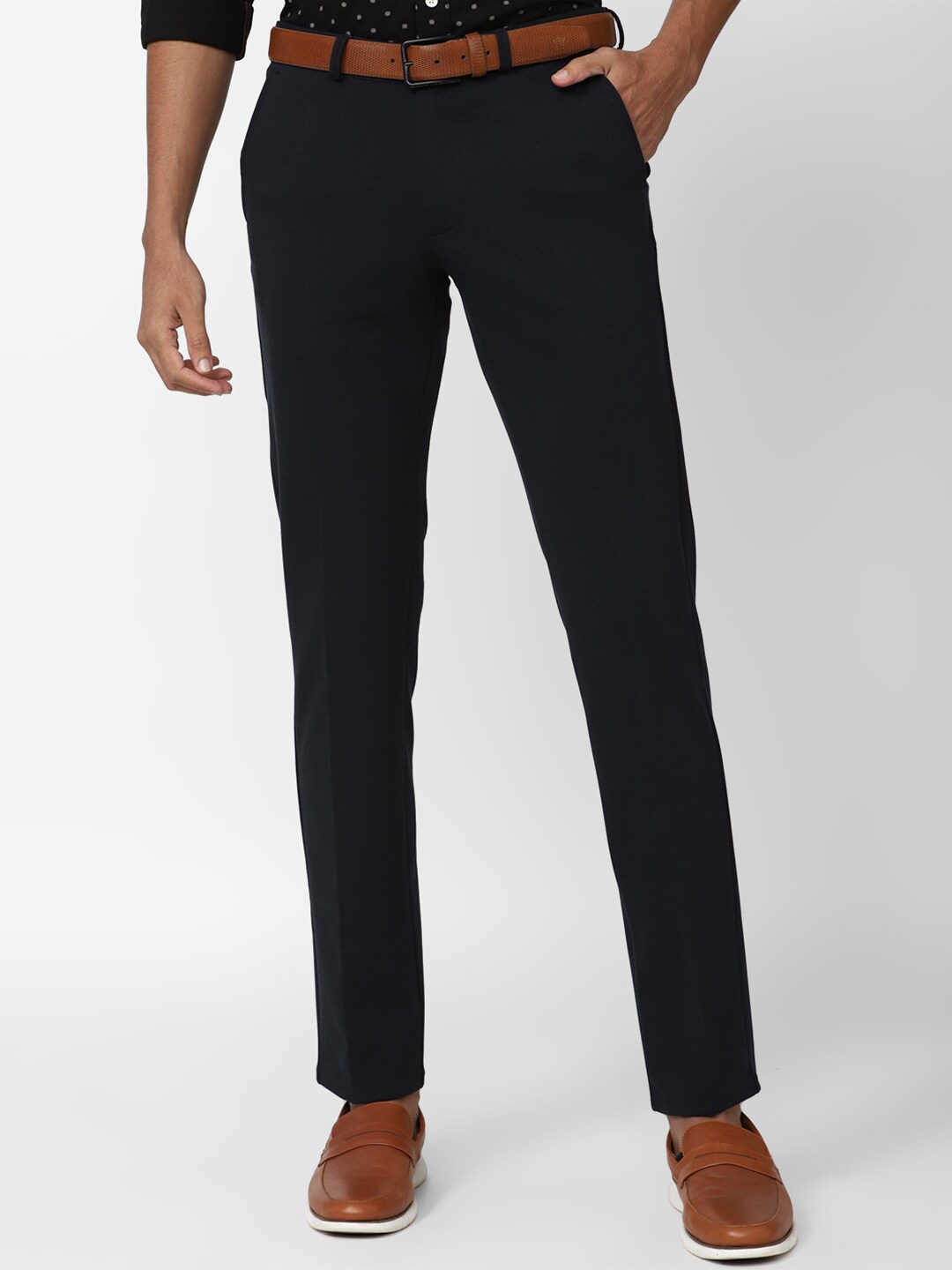 

Van Heusen Sport Men Mid Rise Slim Fit Chinos Trousers, Navy blue