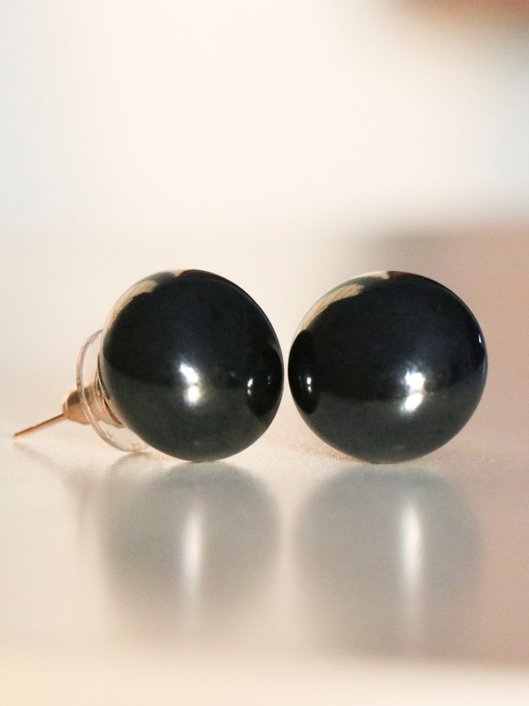 

Ishhaara Contemporary Studs Earrings, Charcoal