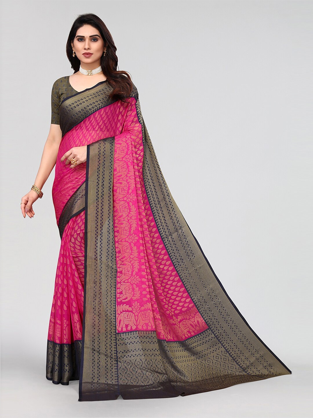 

KALINI Ethnic Motifs Printed Festive Saree, Pink