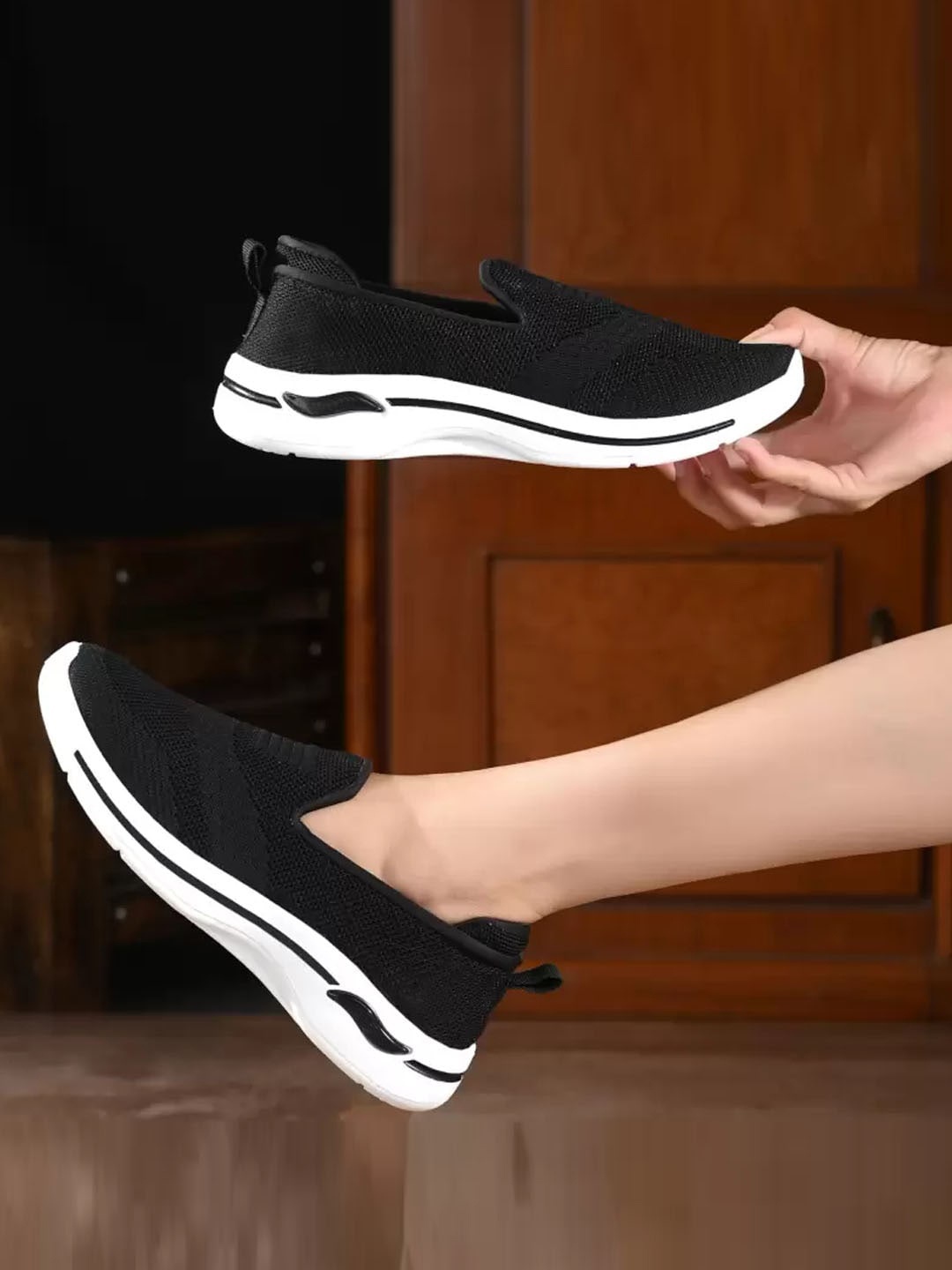

Shoetopia Women Solid Slip-On Sneakers, Black