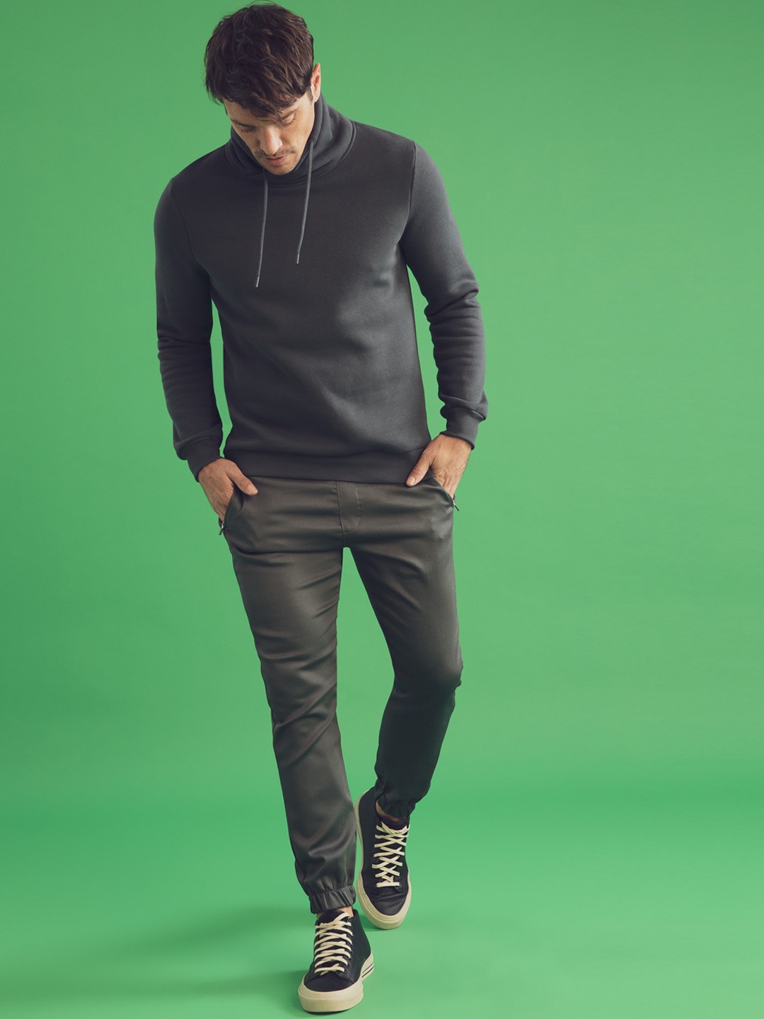 

DeFacto Men Plain Joggers, Grey