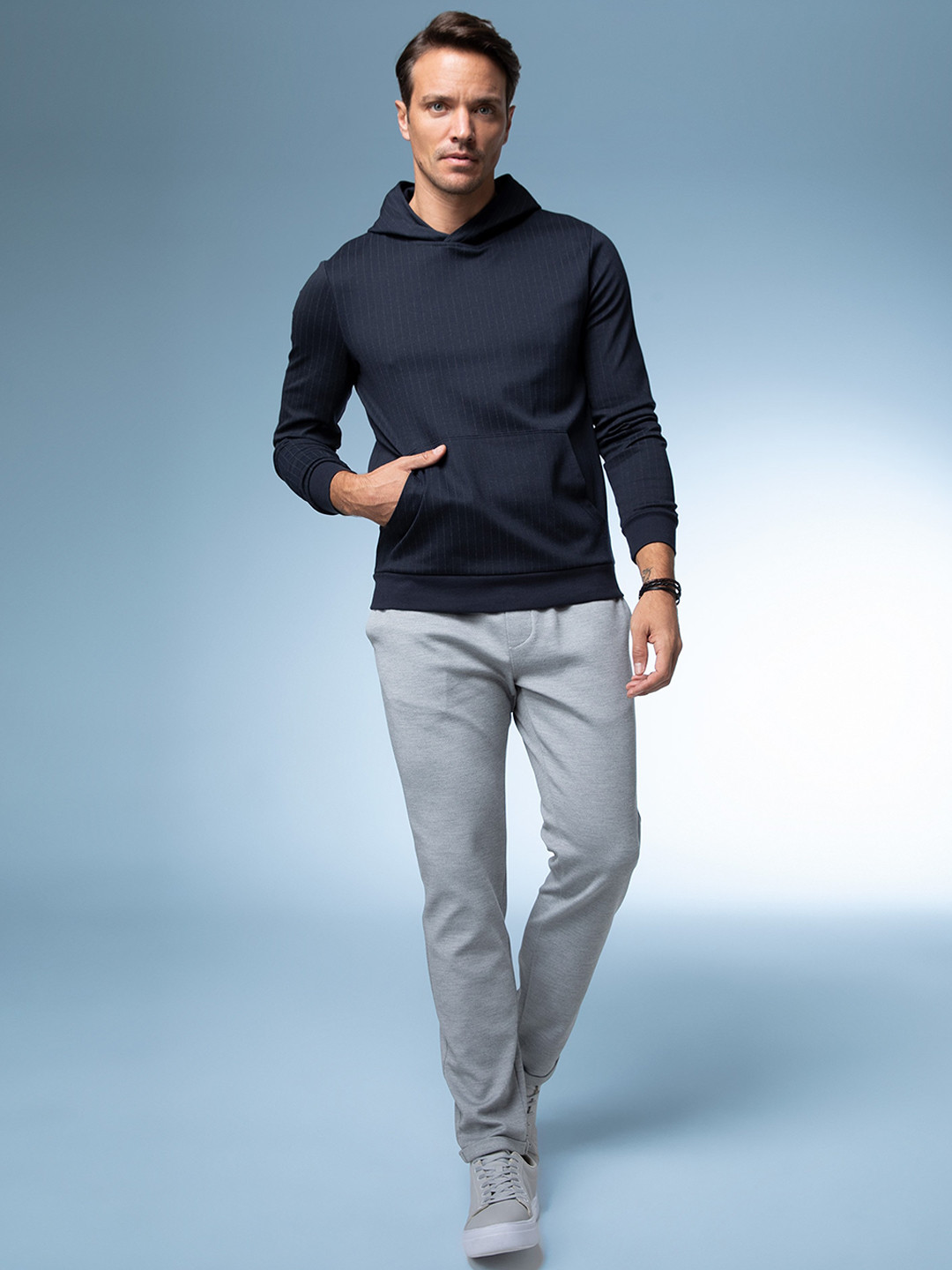

DeFacto Men Plain Trousers, Grey