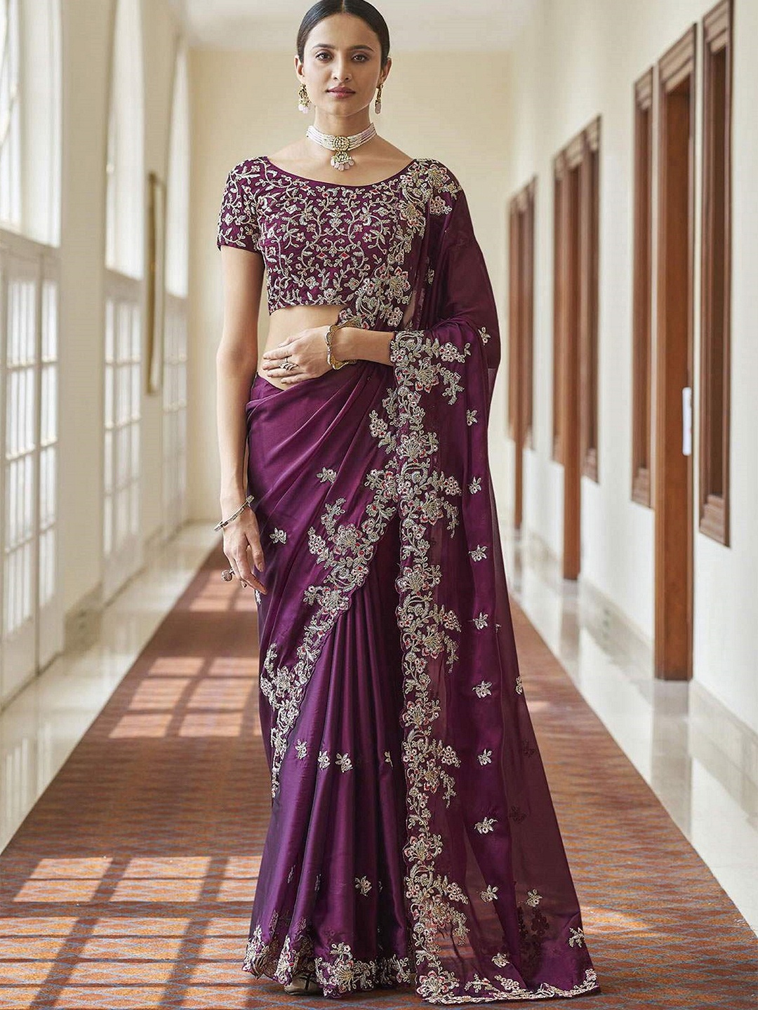 

Trendmalls Floral Embroidered Pure Silk Heavy Work Saree, Purple