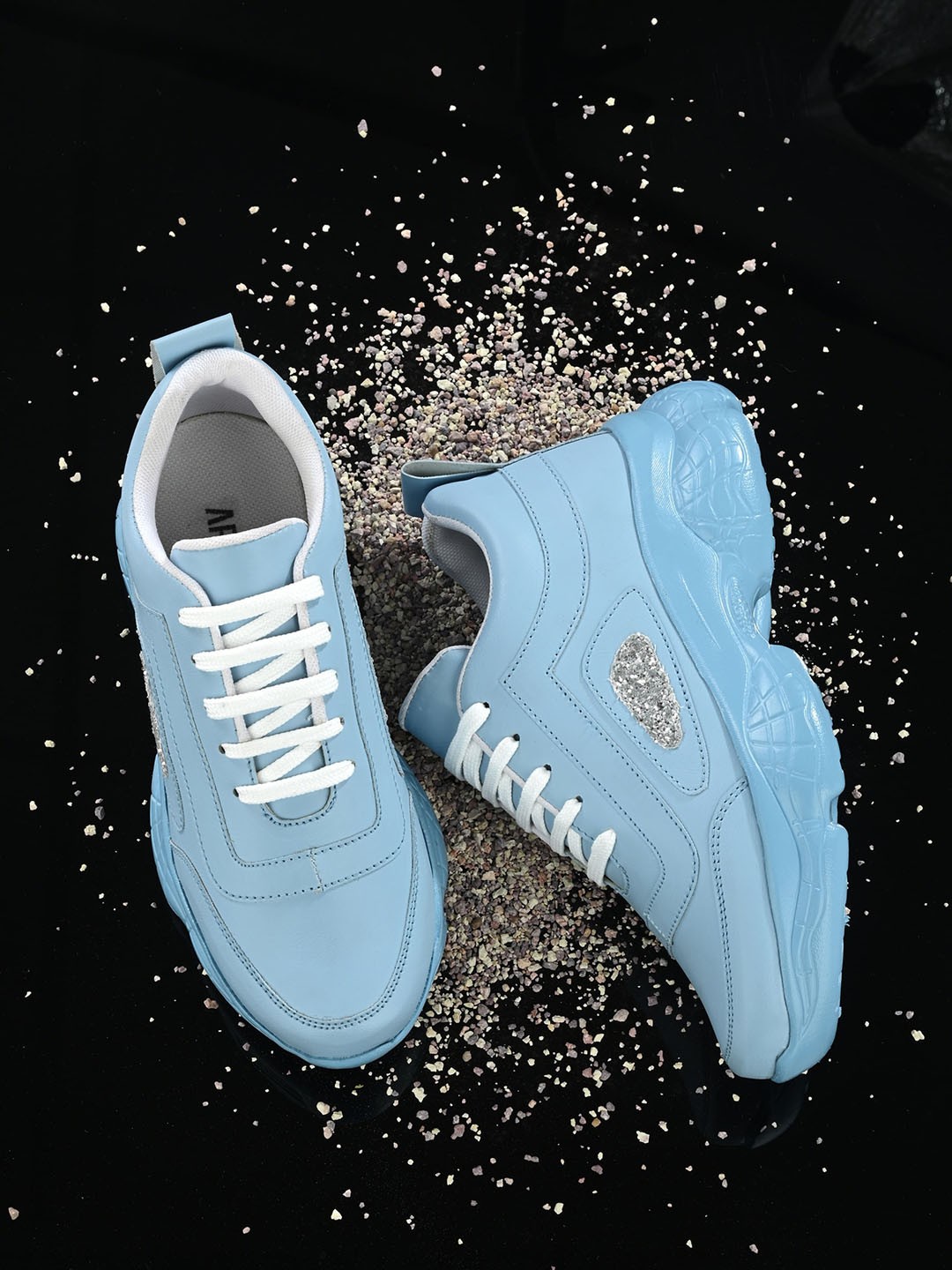 

AfroJack Women Solid Sneakers, Blue