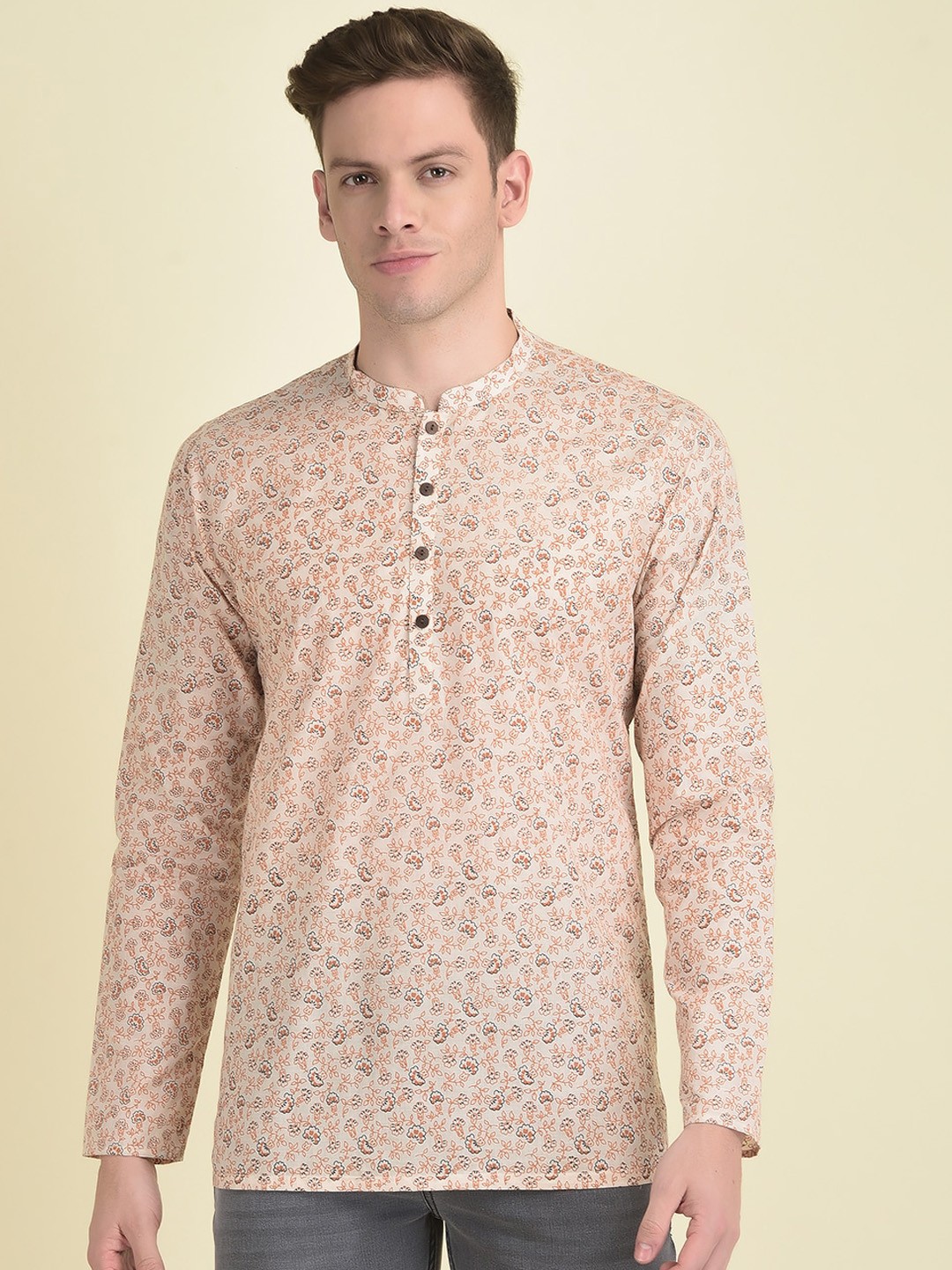 

DEYANN Men Floral Printed Cotton Kurta, Off white