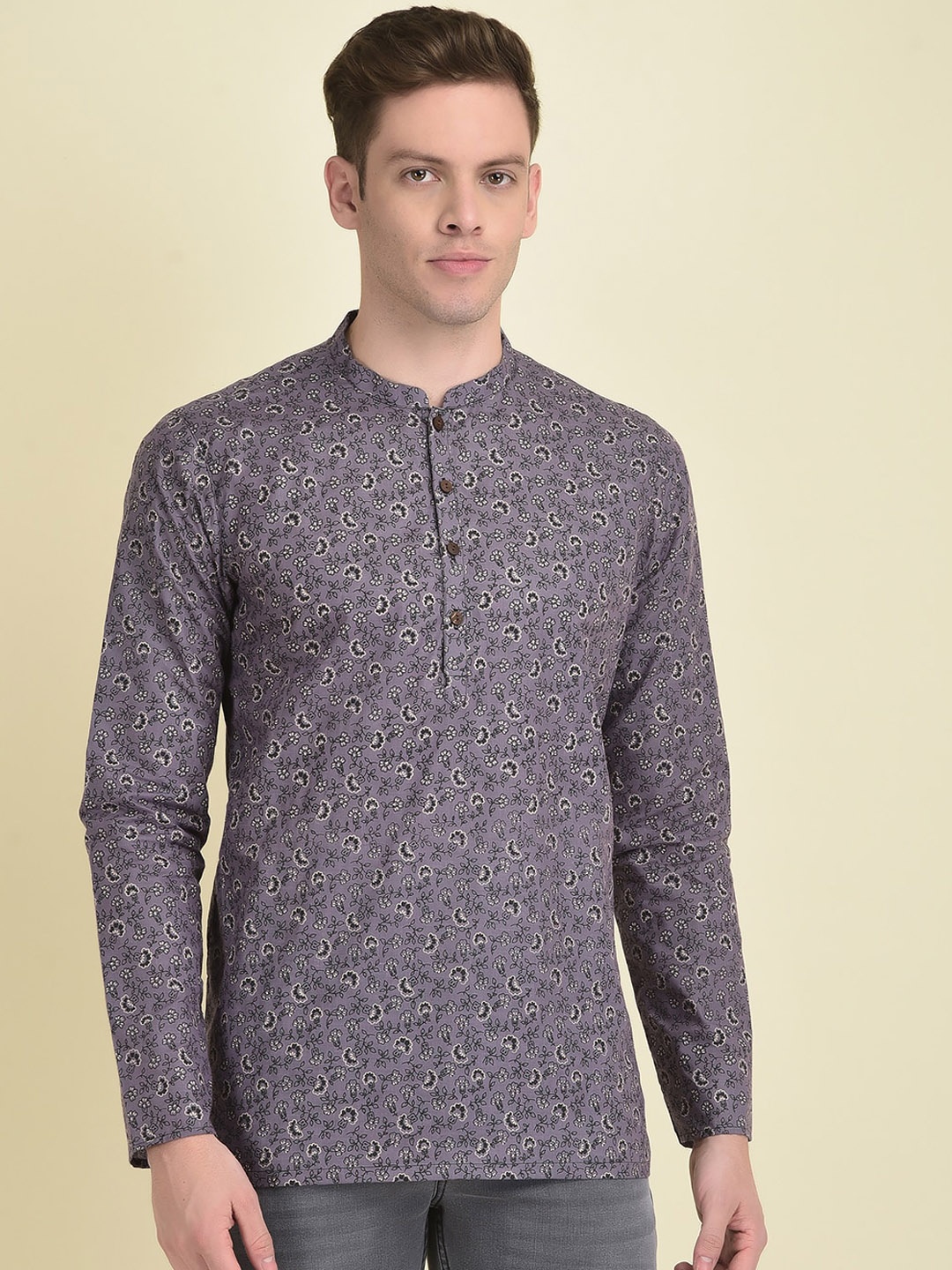 

DEYANN Men Floral Printed Mandarin Collar Cotton Kurta, Purple