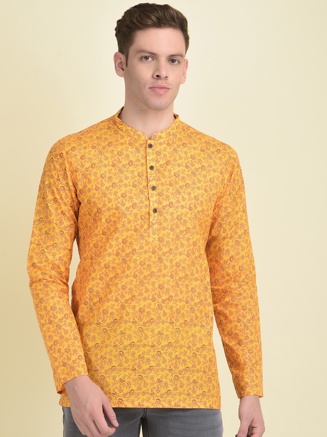 

DEYANN Men Floral Printed Cotton Kurta, Yellow