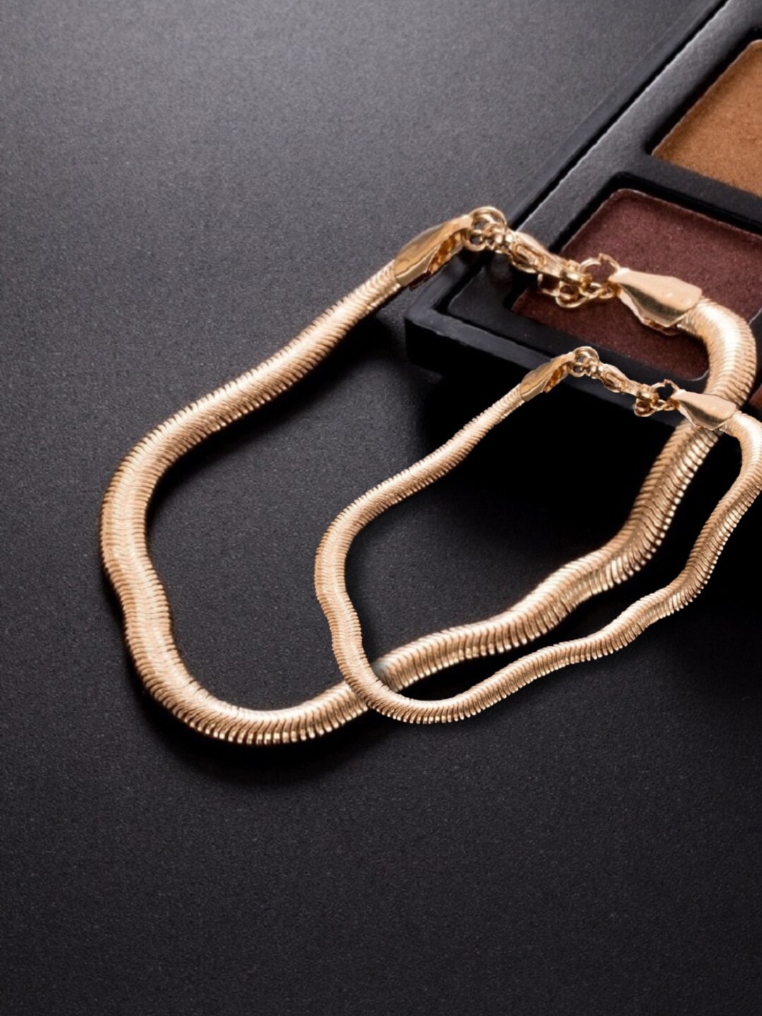 

OOMPH Gold Plated Snake Chain Jewellery Set