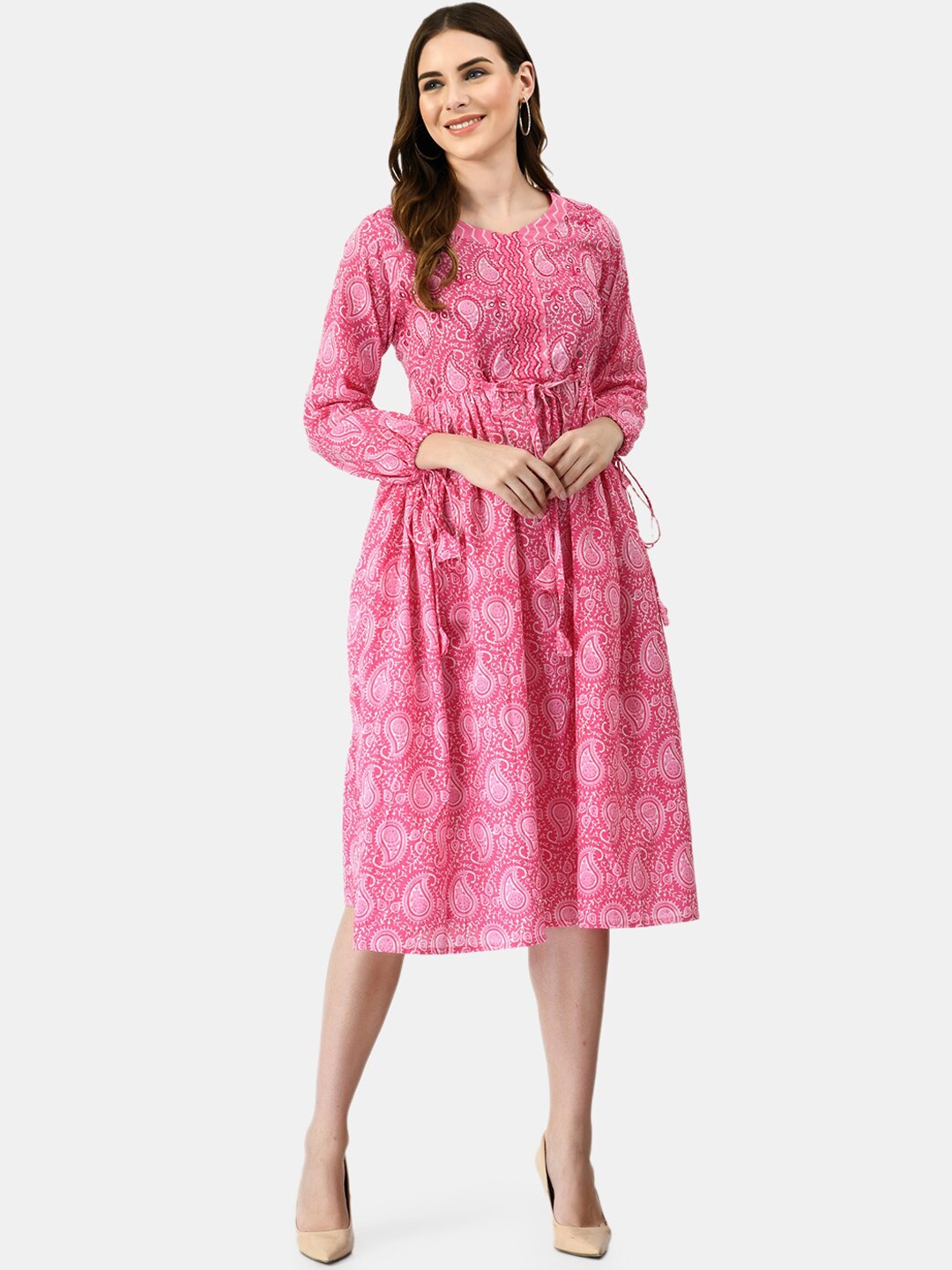 

MAFE Women Pink Paisley Printed Kurta