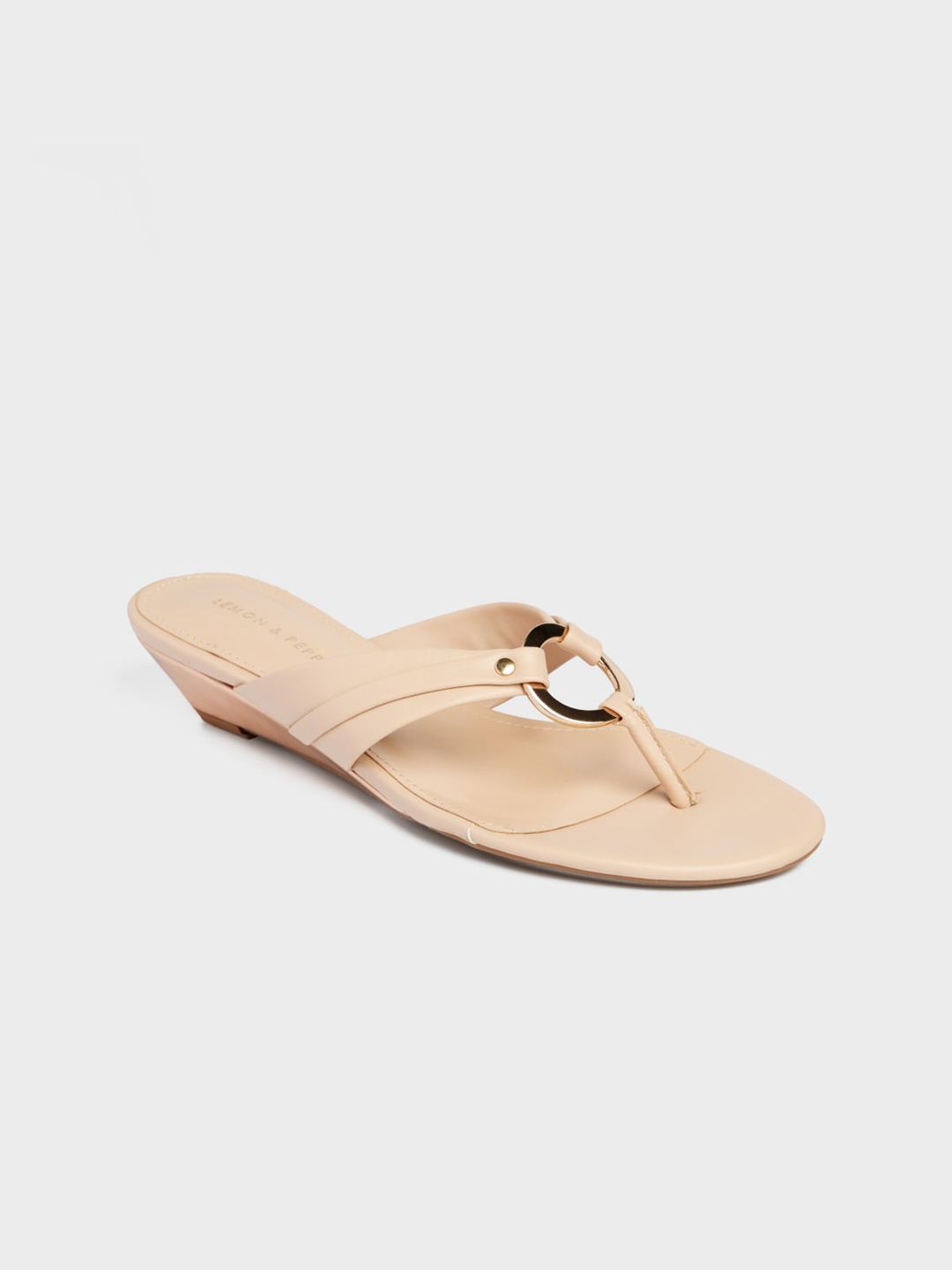 

LEMON & PEPPER Solid Wedge Heels, Beige