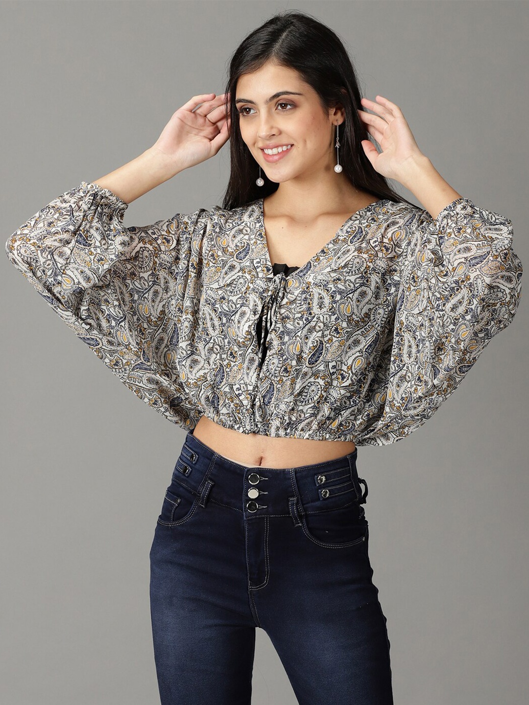 

SHOWOFF Print Chiffon Crop Top, Off white